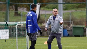 Luis C&eacute;sar quiere que su Depor mejore en defensa.