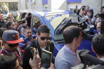 James Rodríguez , a la llegada al Hospital Quirón Murcia.