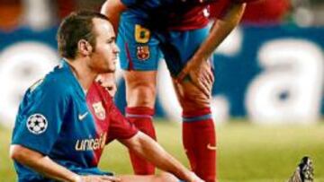 Iniesta en el instante de su lesión