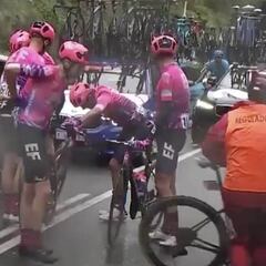 La reacción de Daniel Martínez tras su caída en La Vuelta