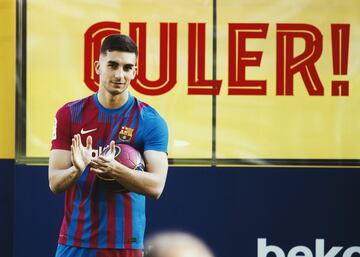 Presentación de Ferrán Torres como nuevo jugador del FC Barcelona.