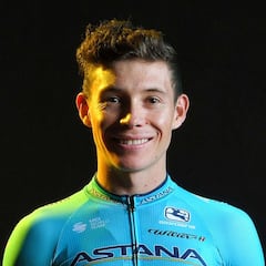 El director de Astana ve margen de mejora en Superman López