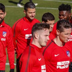 Simeone ensaya con un ataque Correa-Gameiro para el Depor