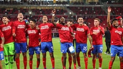 DOHA, QATAR - JUNE 14: Costa Rica players celebrate victory after the 2022 FIFA World Cup Playoff match between Costa Rica and New Zealand at Ahmad Bin Ali Stadium on June 14, 2022 in Doha, Qatar.