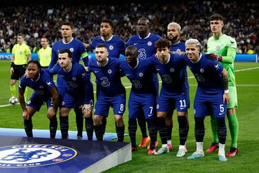Once inicial del Chelsea. De pie: Thiago Silva, Fofana, Koulibaly,Reece James y Kepa. Agachados: Sterling, Ben Chilwell, Kovacic, Kanté, João Félix y Enzo Fernández.