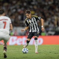 Iván Román recibe la mejor noticia en Brasil y la Roja también festeja