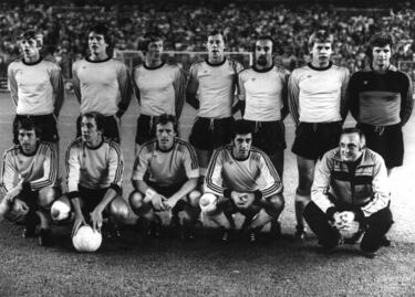 Después de un año de ausencia en las competiciones continentales, el primer sorteo de la Copa de Europa de la campaña 1978-79 resultó un enfrentamiento entre el Progres Niedecorn luxemburgués y el conjunto blanco. El equipo centroeuropeo era un modesto conjunto amateur, cuyos jugadores no se dedicaban profesionalmente al mundo del fútbol. Por ejemplo, el defensa Jean Louis Margue era abogado; otro, Henri Bossi, centrocampista, era mecánico, el entrenador, Romain Schröeder, era maquinista de trenes… Para los blancos fueron dos entrenamientos más que una eliminatoria europea. En la siguiente eliminatoria, cayeron eliminados ante el Grasshopper suizo… 