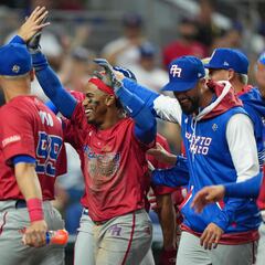Puerto Rico vence a República Dominicana y avanza a segunda ronda de Clásico Mundial