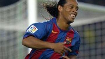 <B>CLÁUSULA.</B> Ronaldinho tendrá una cláusula de rescisión de 150 millones de euros, la misma cantidad que Eto'o y Messi.
