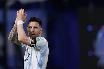 AMDEP8369. BUENOS AIRES (ARGENTINA), 25/03/2022.- Lionel Messi de Argentina celebra un gol hoy, en un partido de las eliminatorias sudamericanas para el Mundial de Catar 2022 entre Argentina y Venezuela en el estadio La Bombonera en Buenos Aires (Argentina). EFE/Juan Ignacio Roncoroni
