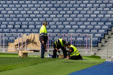 La NFL ha publicado una lista con algunos objetos que no podrán pasar al interior del recinto como alcohol, objetos peligrosos o inapropiados, pancartas, comida... entre otros más. 