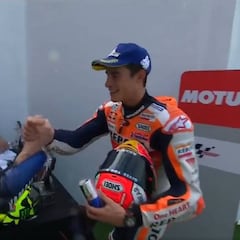 Márquez y Rossi se dieron la mano en Termas 206 después