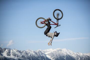 El austriaco Peter Kaiser durante un entrenamiento para el Campeonato de Europa en Innsbruck, Austria. 