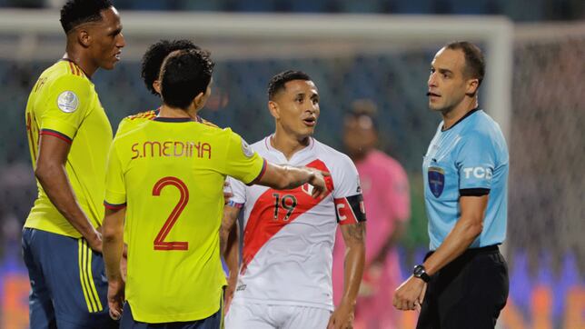 Así es Esteban Ostojich, el árbitro del Perú - Colombia de Eliminatorias Sudamericanas