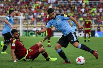 Luis Suárez in action against Venezuela