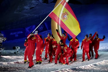 La delegación de España en el desfile de la ceremonia de apertura de los Juegos Olímpicos de Invierno.