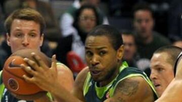 Unicaja acaba tercero tras perder en casa ante el Brose