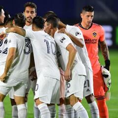 LA Galaxy rinde homenaje a hermana de Sebastian Lletget