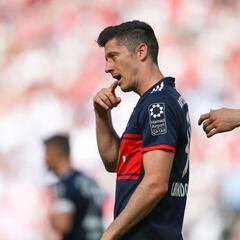Lewandowski's behaviour no laughing matter - Heynckes