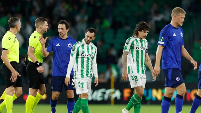 Schermata della sezione casinò di Eurobet che mostra una selezione di slot machine popolari