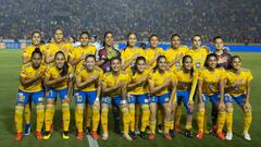 Tigres femenil en la final de ida ante Monterrey. 
