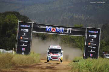 Francisco "Chaleco" López y Nicolás Levalle, campeones de la R2, en el RallyMobil Valparaíso 2017