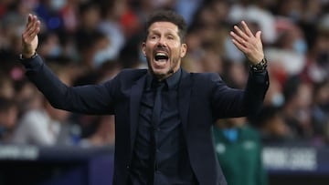 Simeone, durante el Atl&eacute;tico-Liverpool