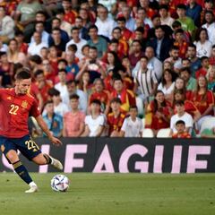 Sarabia siempre está: jugó el 93,75% de partidos desde la Euro