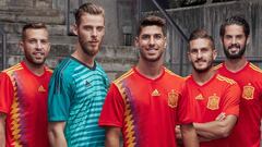 Los jugadores de la selecci&oacute;n, en la presentaci&oacute;n de la nueva camiseta de Adidas.