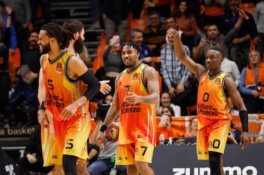 Webb III prolonga el sue?o taronja