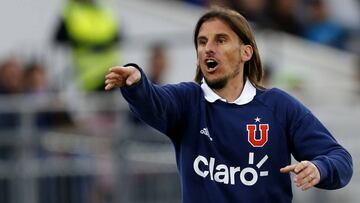 Futbol, Universidad de Chile vs Universidad de Concepcion.
Cuarta fecha, campeonato de Apertura 2016/17.
El entrenador de Universidad de Chile Sebastian Beccacece da instrucciones a sus jugadores durante el partido de primera division contra Universidad de Concepcion disputado en el estadio Nacional de Santiago, Chile.
20/08/2016
Andres Pina/Photosport**********
Football, Universidad de Chile vs Universidad de Concepcion.
4th date, Aperture Championship 2016/17.
Universidad de Chile's manager Sebastian Beccacece instructs his players during the first divison football match against Universidad de Concepcion at the National stadium in Santiago, Chile.
20/08/2016
Andres Pina/Photosport