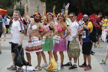 Varios participantes momentos antes del inicio de la "Carrera por la Diversidad", prueba organizada por primera vez con motivo de la celebración del Worldpride en Madrid.  