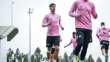 Celta President Carlos Mouriño has revealed that French, English and Italian clubs have contacted the club directly to enquire about the player.