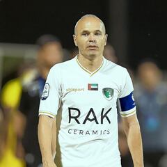 El Emirates, equipo de Iniesta y Alcácer, desciende a Segunda