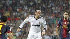 Özil ha resistido el asalto de Modric y Kaká