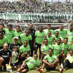 Acompañamiento masivo en el entrenamiento de Nacional