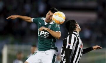 Santiago Wanderers igualó sin goles con Libertad en la ida de Copa Sudamericana.
