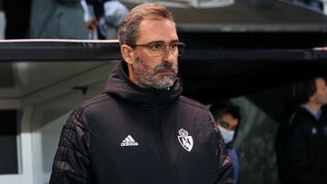 Jon Perez Bolo, head coach of SD Ponferradina looks on during Spanish Second division, Liga SmartBank football match played between Burgos CF and SD Ponferradina at El Plantio stadium, on November 14th, in Burgos, Spain.
 AFP7 
 14/11/2021 ONLY FOR USE IN