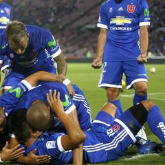 La U celebra con lo justo su primer triunfo en la era Hoyos