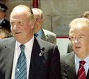 El rey Juan Carlos preside el partido en Oporto