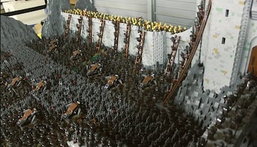Fans recreate one of the most iconic battles from ‘The Lord of the Rings’ with 1,700 LEGO pieces