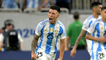 Argentina's defender #25 Lisandro Martinez celebrates scoring his team's first goal during the Conmebol 2024 Copa America tournament quarter-final football match between Argentina and Ecuador at NRG Stadium in Houston, Texas, on July 4, 2024. (Photo by JUAN MABROMATA / AFP)