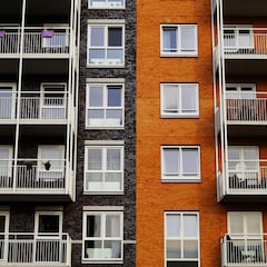 Hereda la mitad de una vivienda y el resto de los herederos le denuncia: la justicia interviene y demuestra el pago de 18.086 euros