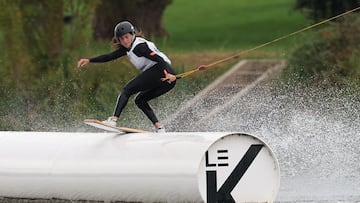 Telma Cester en el Mundial de Wakeskate en 2024, en París.