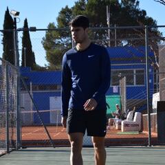 Alcaraz prepara 2024 en Villena, donde le visitará Sinner