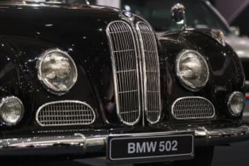 BMW 3200S.