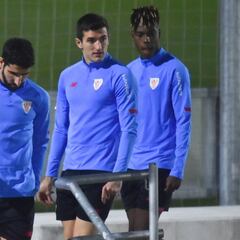 Vivian: "Me veo identificado con Puyol"