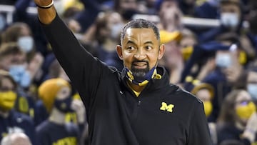 El head coach de Michigan, golpeó al entrenador asistente de Wisconsin Joe Krabbenhoft tras un encuentro entre los Wolverines y los Badgers.