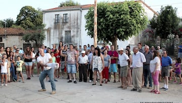 En Reino Unido alucinan con el pueblo español donde “la gente enloquece lanzando jamón”