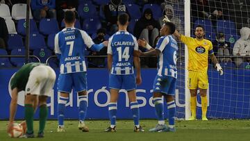 Mackay también se quejó de los arbitrajes contra el Deportivo.